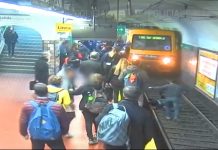 Mercedino asistió a mujer que cayó en vías del subte