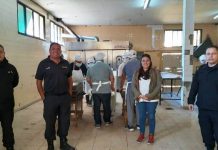 Internos de la Unidad Penal elaboran pan para sectores vulnerables