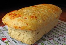 Pan de queso y cebolla