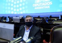 Selva reconoció en la histórica sesión el esfuerzo de los trabajadores de la salud