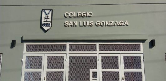Establecimiento educativo en peligro sin subvención ni asistencia estatal