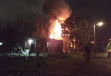Vivienda sufrió daños totales tras voraz incendio