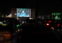 Mercedes inauguró su autocine público con lleno total