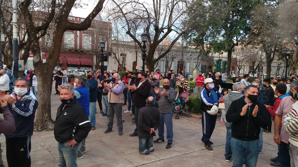 tapa RECLAMO POLICIAL