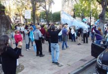 En Mercedes se vivió otro banderazo contra las políticas del gobierno