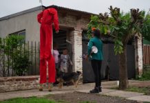El Cartero de la Niñez continúa recorriendo los barrios de la cuidad