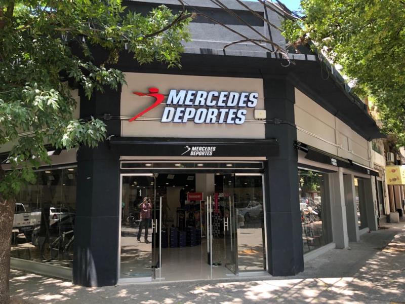 Mercedes Deportes hace centro