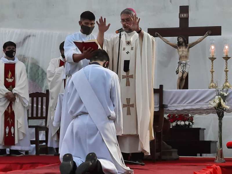 NUEVO SACERDOTE