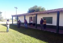 Recorren escuelas en la previa de licitaciones por obras de gas