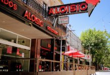 Comenzaron a instalar balcones gastronómicos en la zona céntrica