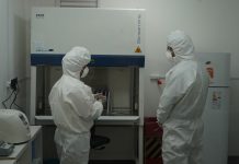 Municipio comprará especial microscopio para el Laboratorio de Virología Molecular
