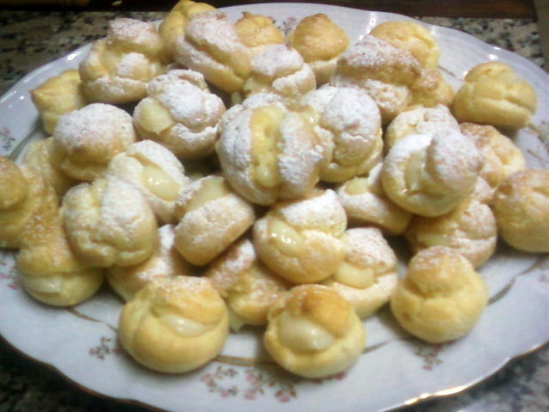 Receta 19 de abril - Bombitas Rellenas de Crema Pastelera