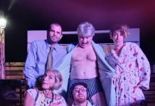 “INTIMIERDADES”, un intento de teatro