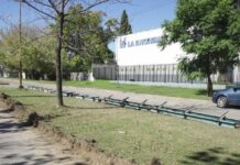 Reconstruyen cordones en Avenida 40