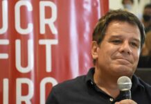 Facundo Manes aceptó el ofrecimiento de la UCR y será candidato en las legislativas