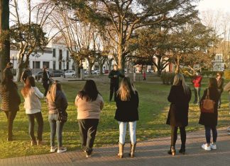 Juntos: Federico reunió a su equipo con nuevas caras en la plaza