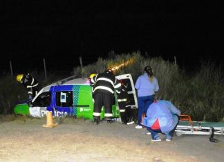 Persecución y despiste: dos policías heridos