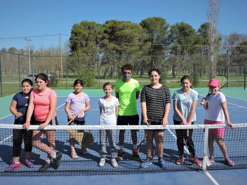 TENIS
