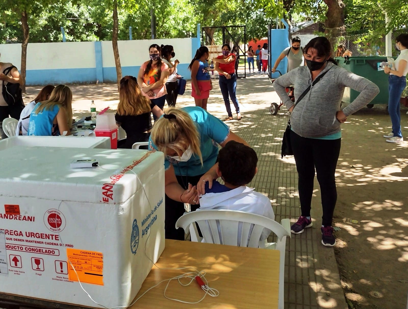 29-11-21 VACUNA ESCUELAS