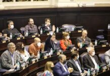 La Legislatura bonaerense aprobó la reelección de intendentes y concejales