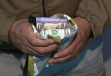 SE LLEVAN FUERTE SUMA DE DINERO EN OTRO CUENTO DEL TIO A UN VECINO