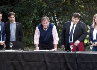 Alejandro Federico firmó un acuerdo con la Provincia para obras de pavimentación