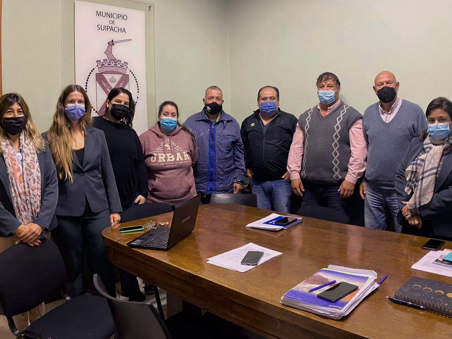 Trabajadores pasan a planta