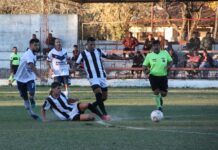 Con dos divisiones, la Liga inició su temporada