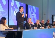 El ministro Wado de Pedro expresó que cuando los Gobiernos tomen deuda sea para inversión en obras