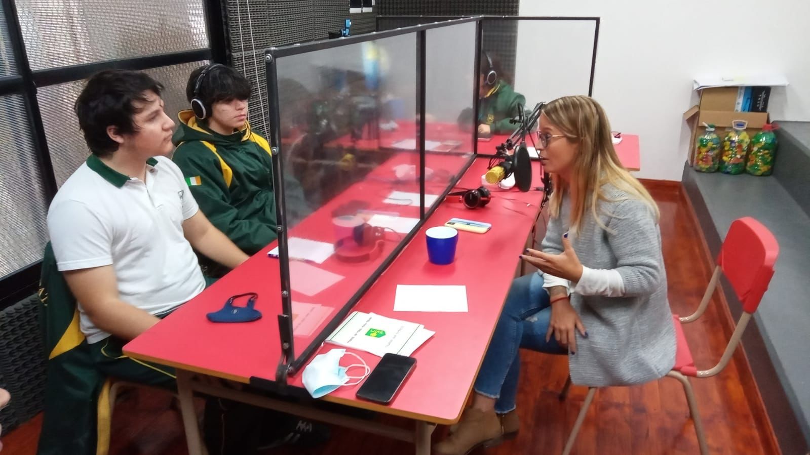 25-04-22 NOELIA RADIO