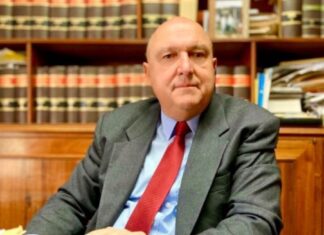 Salaverri se convirtió en el nuevo presidente del Colegio de Abogados