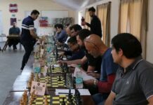 Alejandro Altieri hace tablas con Alan Pichot