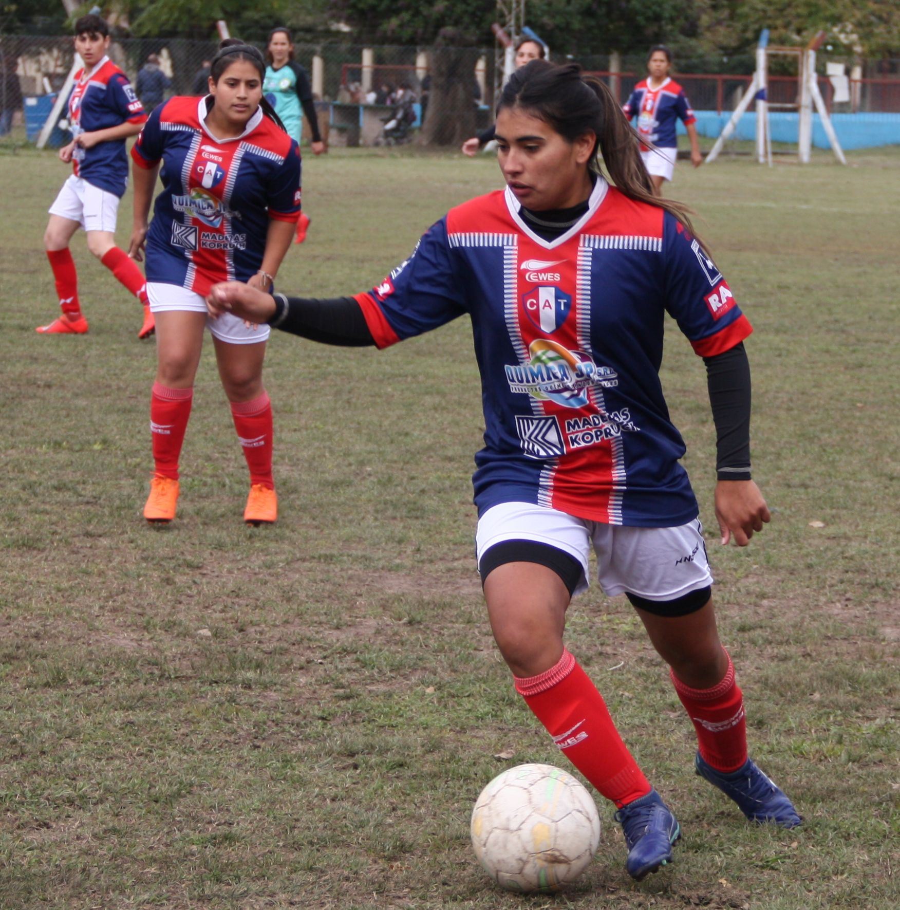 trocha femenino