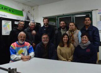 Transporte escolar gratuito para alumnos del CEPT Nº4