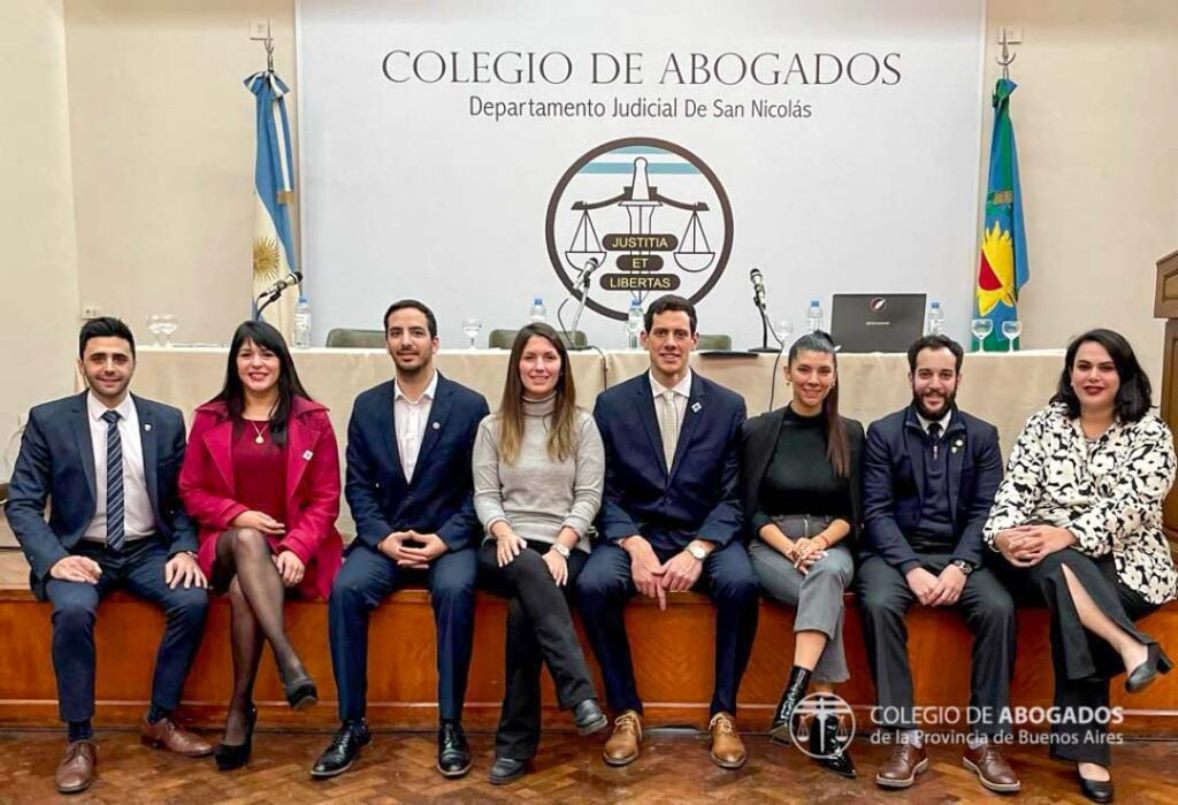 11-07-22 JOVEN ABOGADO