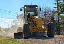 Realizan mejoras en calles del barrio Peñaloza