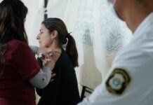 Concretan jornada de vacunación para agentes de la Policía Comunal