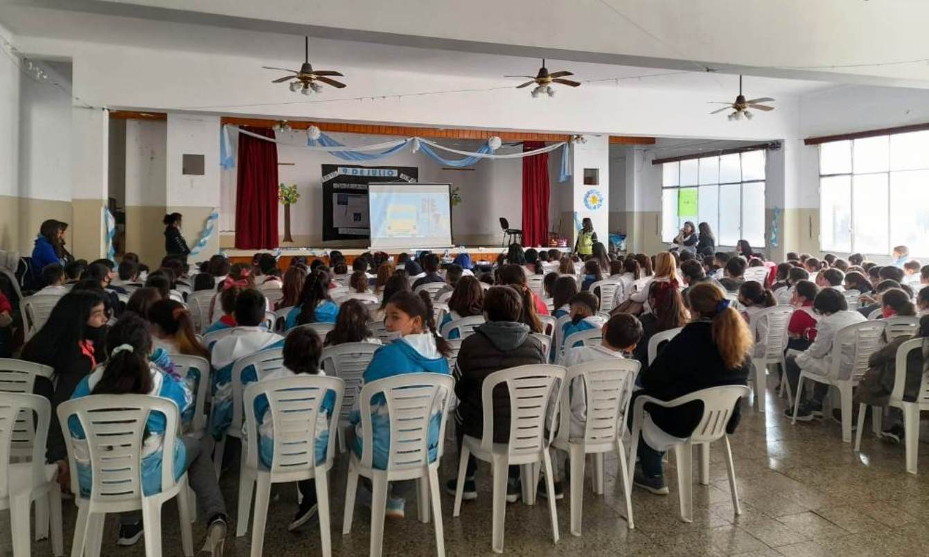 25-07-22 VIAL ESCUELA