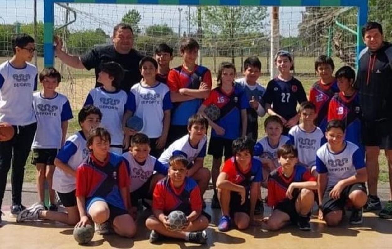 10-10-22 deporte HANDBALL