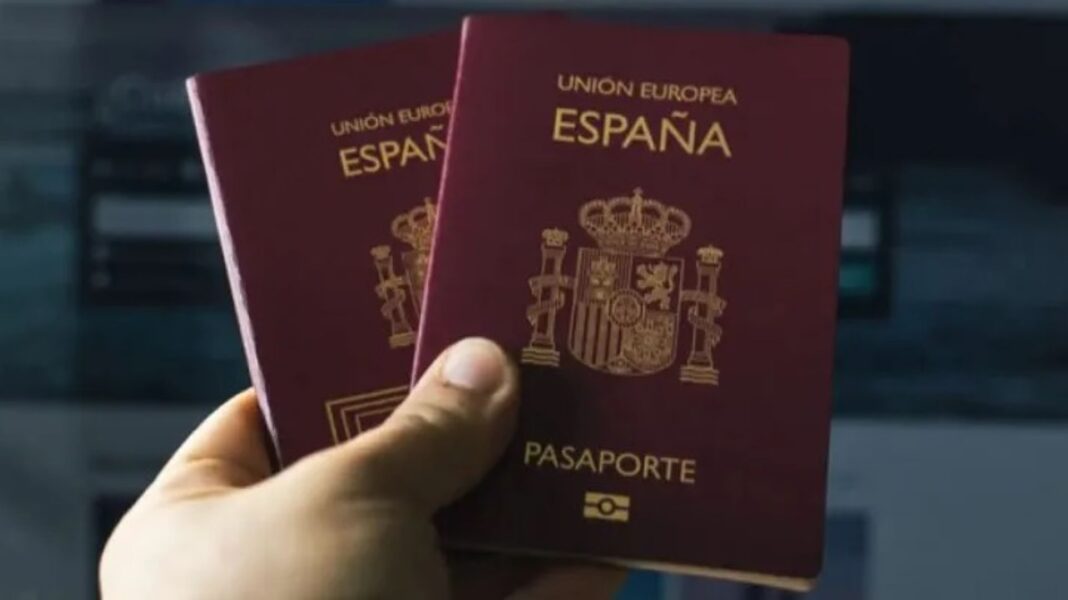 1666367656404Pasaporte-España