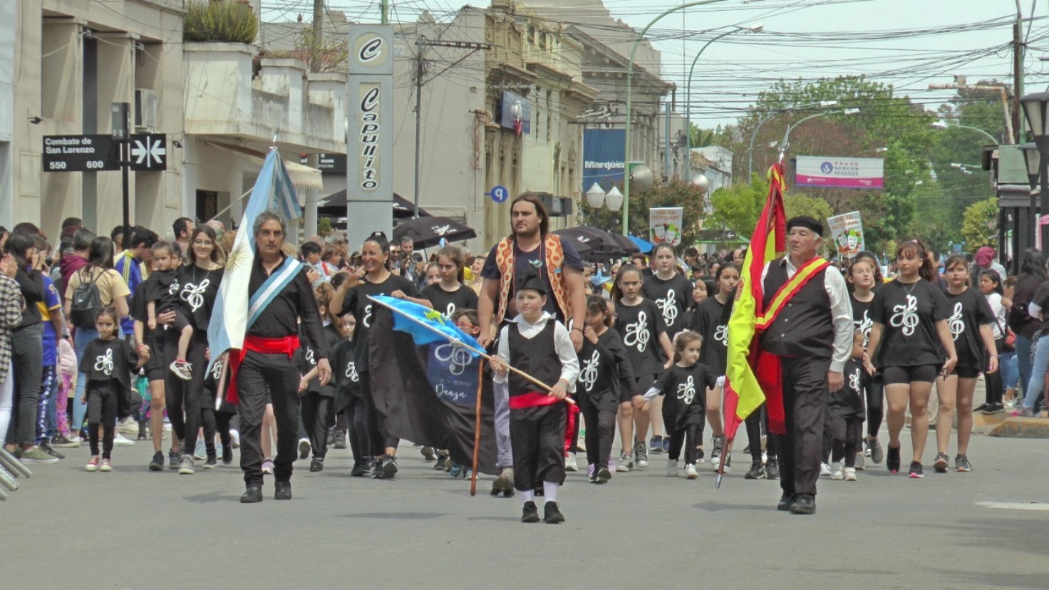 Fiesta del Pueblo-Instituciones 08