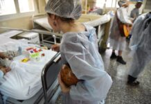 Cada vez menos médicos se especializan en pediatría, clínica y medicina general