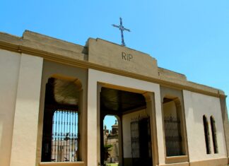 La oficina de cementerio informa