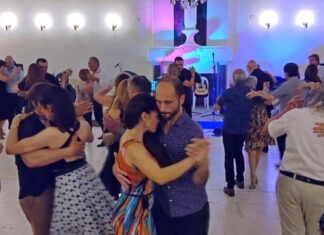 Los tangueros tuvieron su cita en el salón municipal