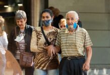 Jubilados y pensionados cobrarán un extra en diciembre, enero y febrero: ¿cuáles?