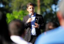 El gobernador Kicillof en Mercedes este martes