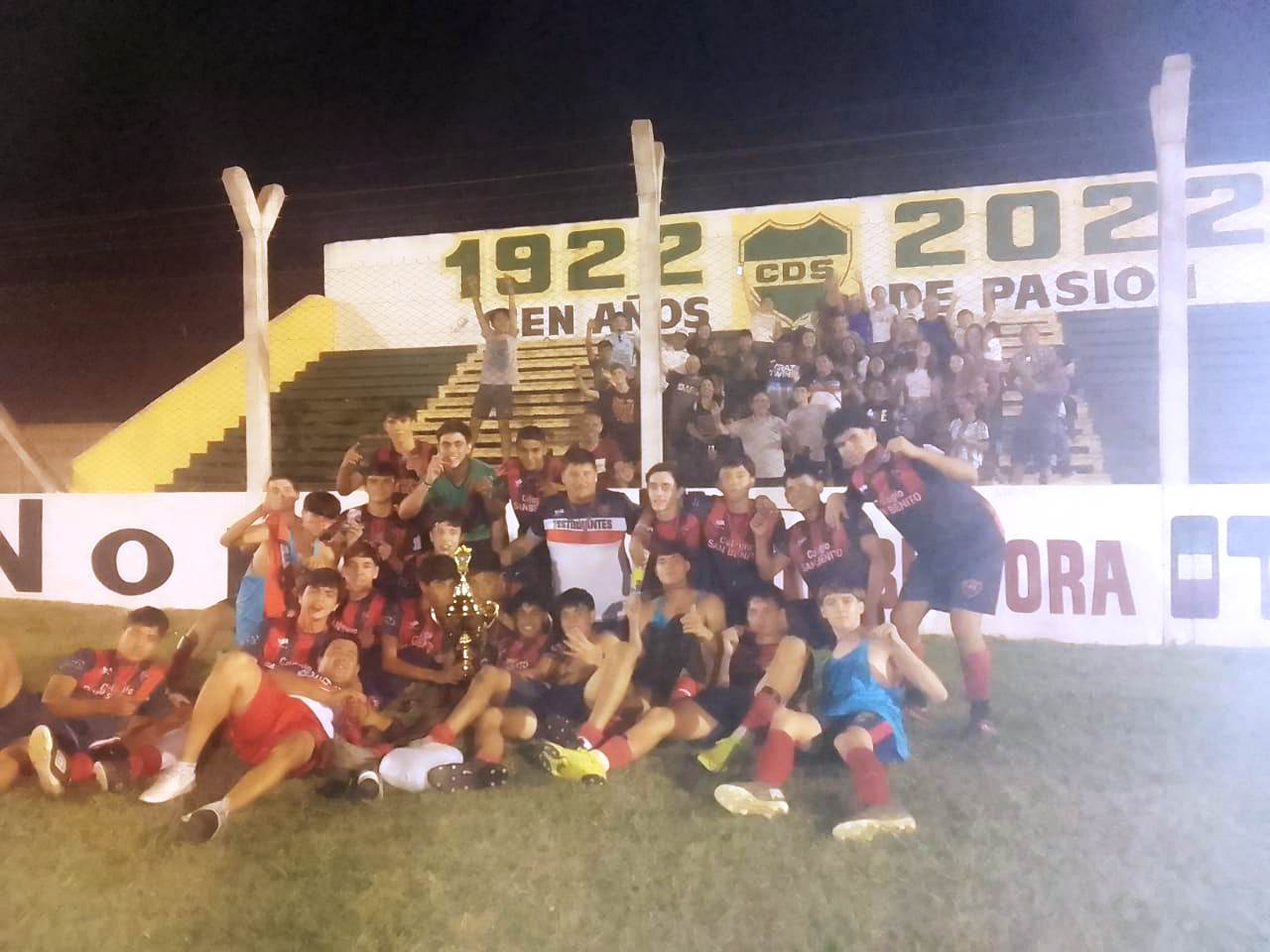 03-01-23 deportes ESTUDIANTES CAMPEON