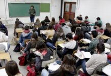 Charlas para ingresantes y oferta de becas en la Universidad Nacional de Luján