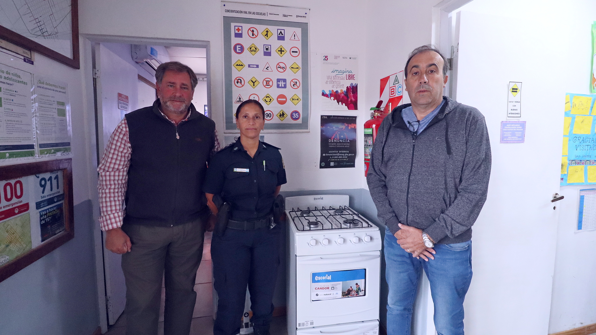 Nuevo equipamiento para la Policia y Comisaria de la Mujer 05