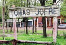 Provincia proyecta obras en Mercedes que incluyen una planta de tratamiento y cloacas para Tomás Jofré